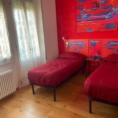 Rooms Of Love Pavia Eksteriør bilde